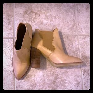 Chinese Laundry (Nordstrom’s) size 10 (40)